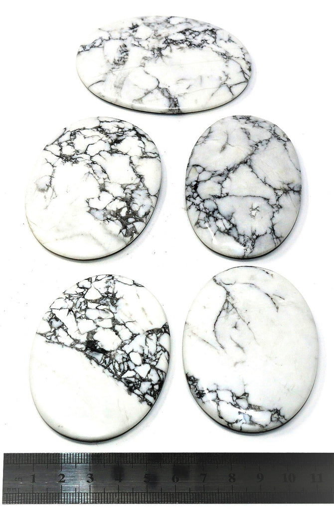 Howlite Palm Stone