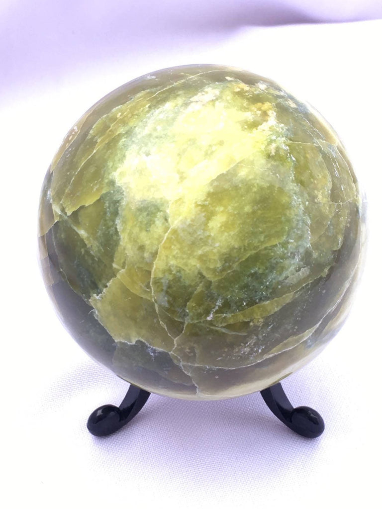 Healerite  Pyramid 65mm 496grams
