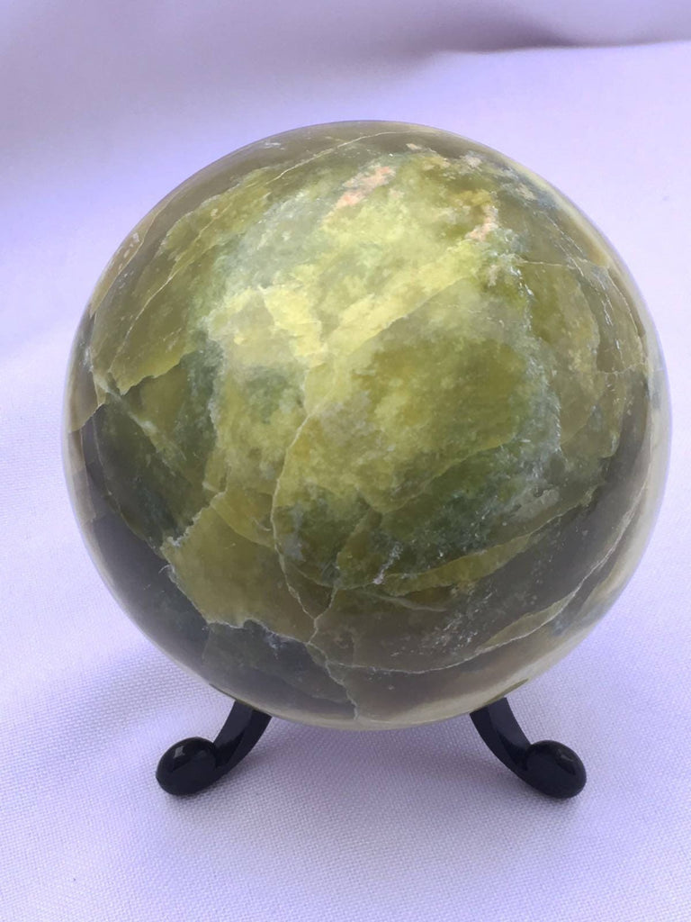 Healerite  Pyramid 65mm 496grams