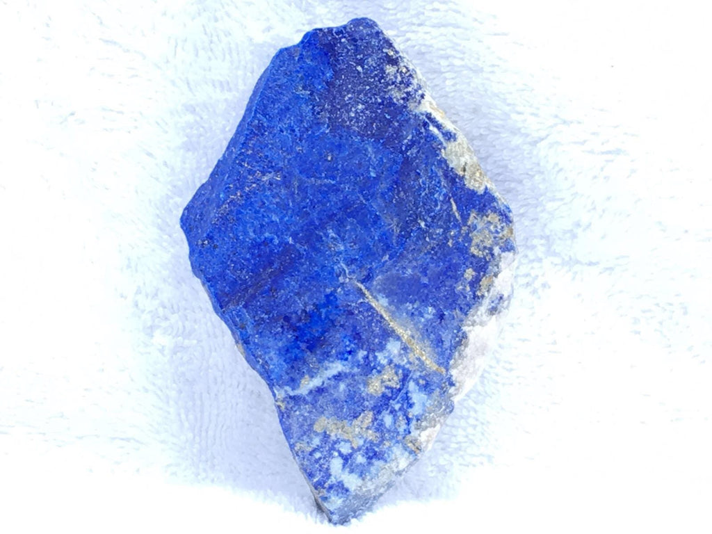 Top Quality Lapis Lazuli Rough stone 214grams (Madani AAA Quality)